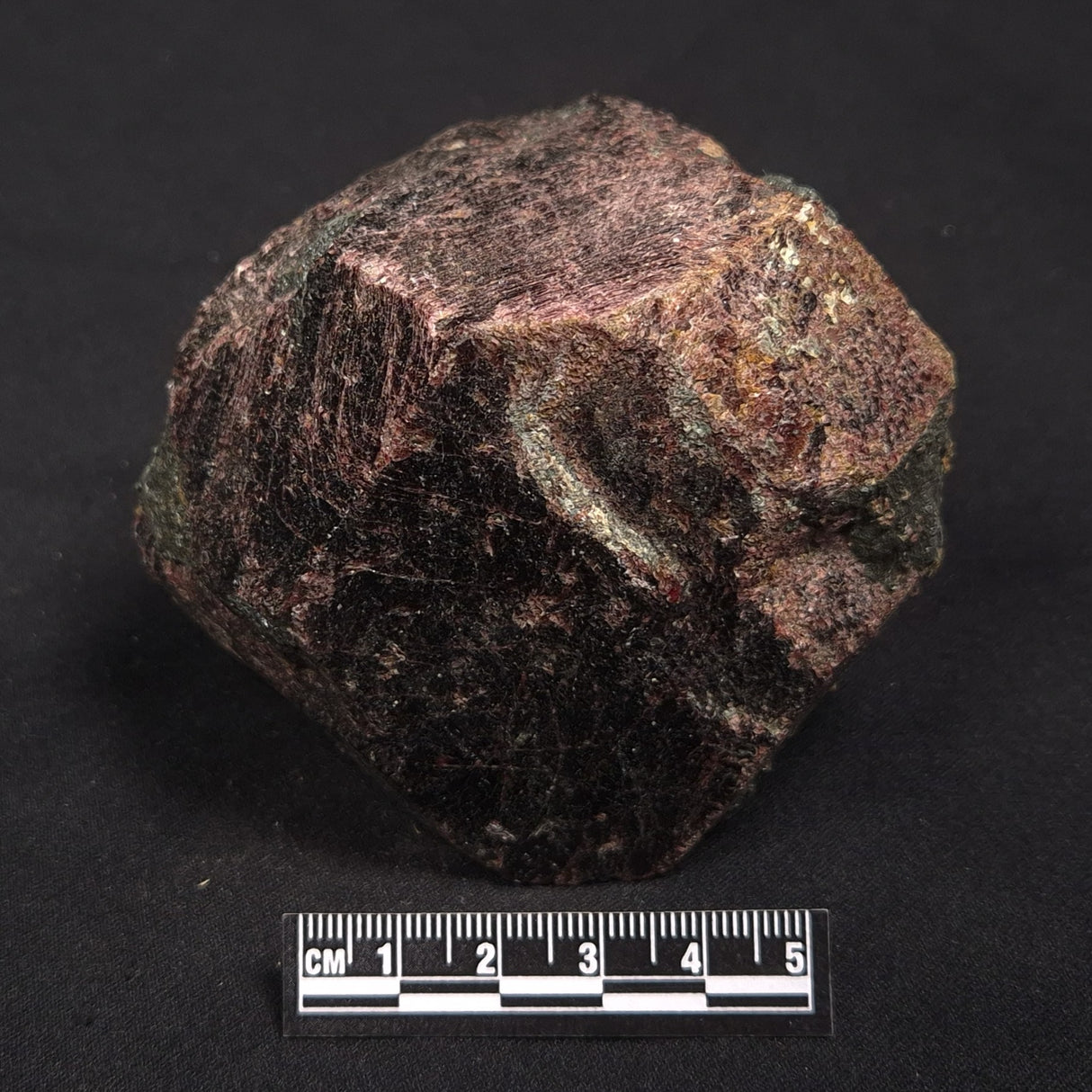 LARGE ALMANDINE GARNET, Australia XGC028