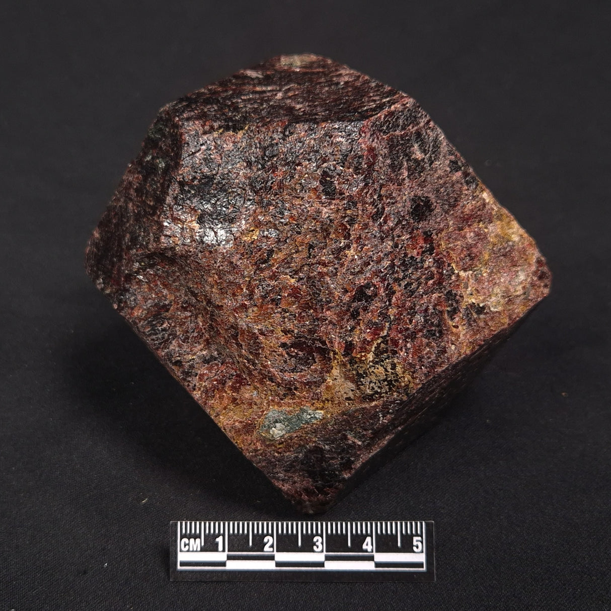 LARGE ALMANDINE GARNET, Australia XGC029