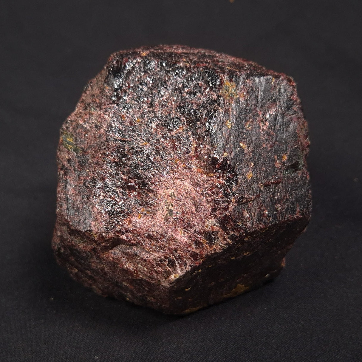 LARGE ALMANDINE GARNET, Australia XGC033