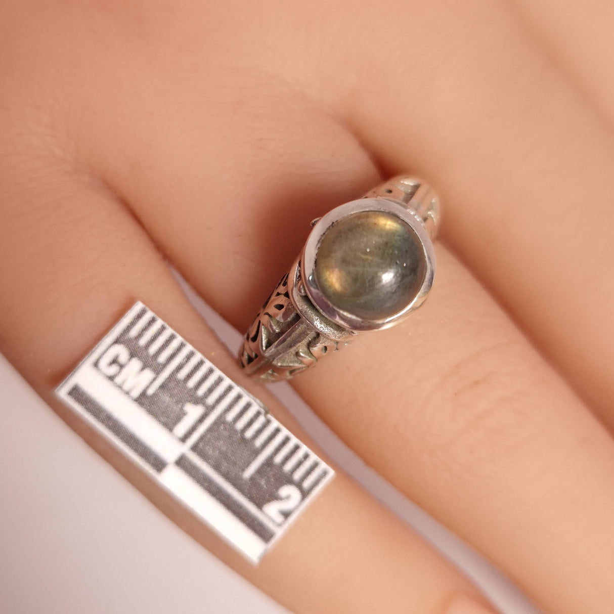 LABRADORITE RING set in STERLING SILVER 3SSR1