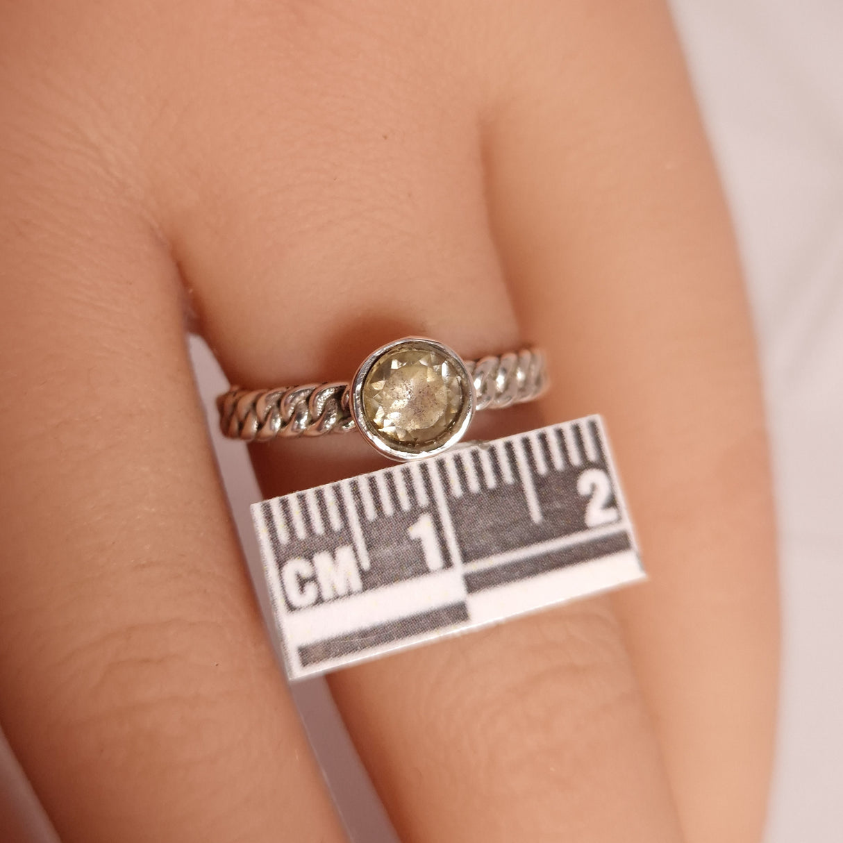 GREEN AMETHYST RING set in STERLING SILVER 3SSR6