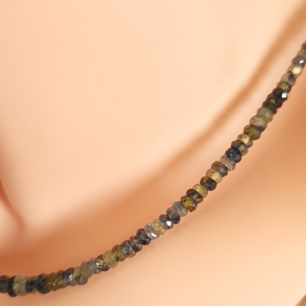 AUSTRALIAN PARTI SAPPHIRE NECKLACE 3SSAPS