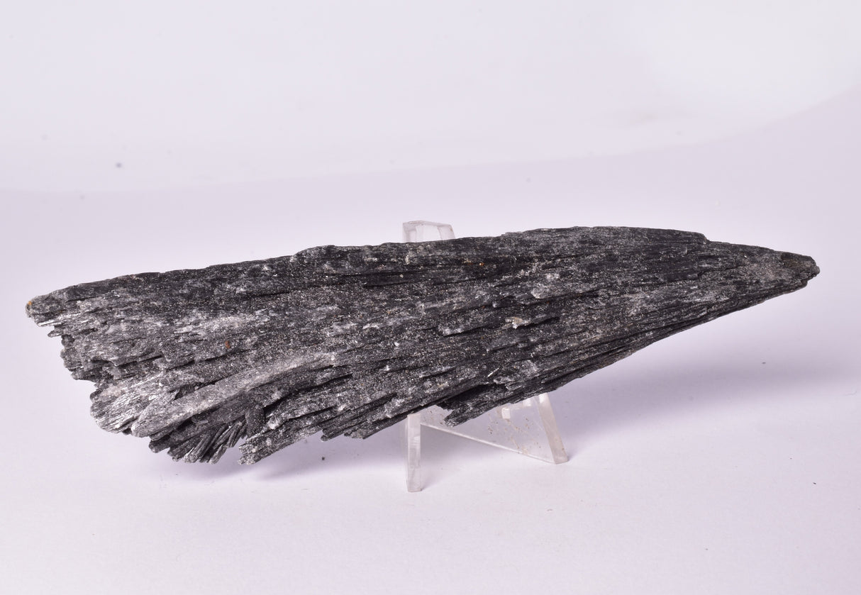 BLACK KYANITE, NATURAL FORM M295