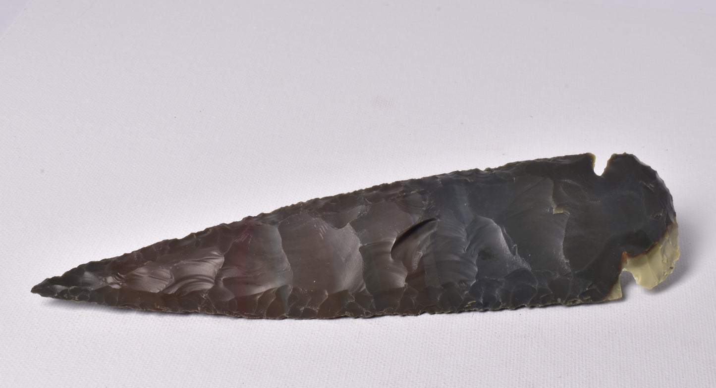 AGATE CARVED ARROW HEAD 18.5 CM P209