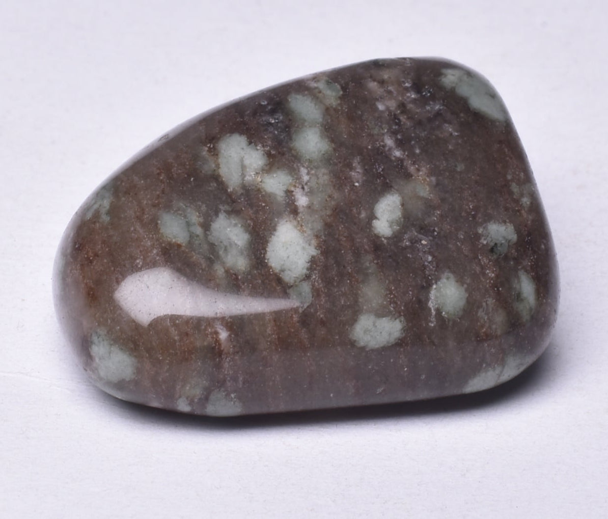 NUNDOORITE CRYSTAL TUMBLE P51