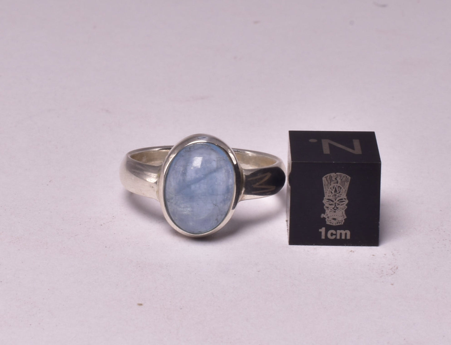 AQUAMARINE RING set in STERLING SILVER, SIZE M/6.5 J211