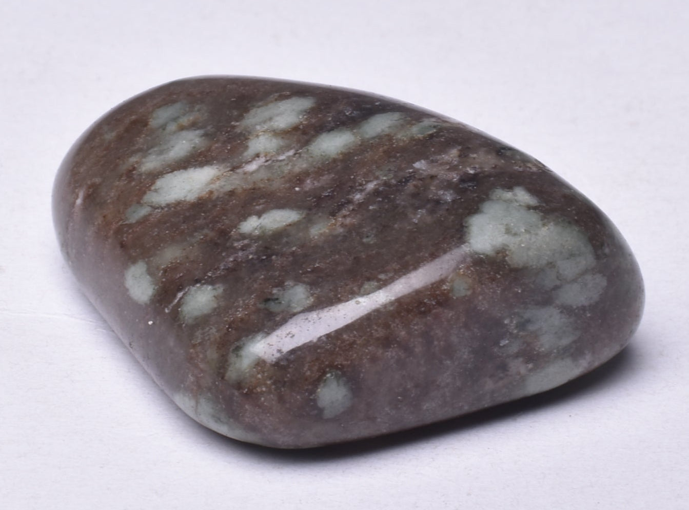 NUNDOORITE CRYSTAL TUMBLE P51
