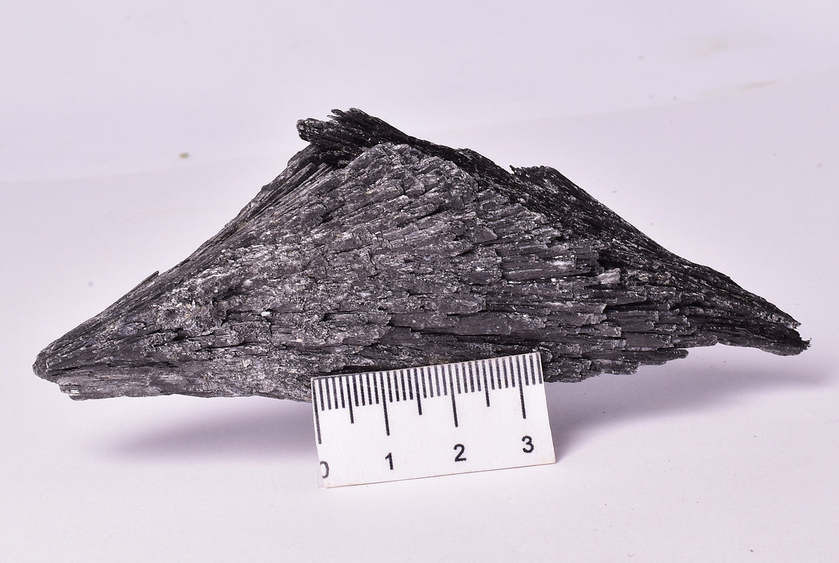 BLACK KYANITE, NATURAL FORM M50