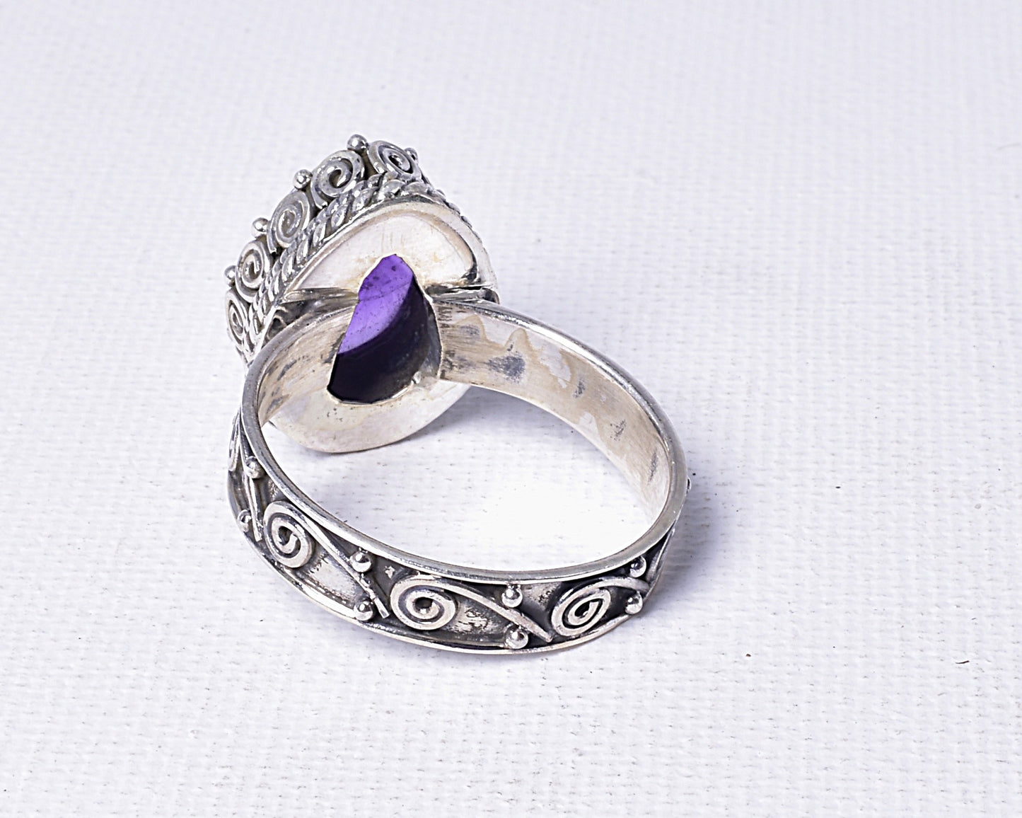 AMETHYST RING with ORNATE STERLING SILVER BAND, size 12/X J66