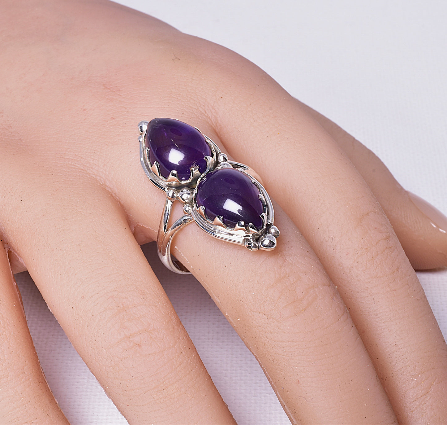 AMETHYST DOUBLE TEAR SHAPE RING on STERLING SILVER BAND, size 10.5/U J60