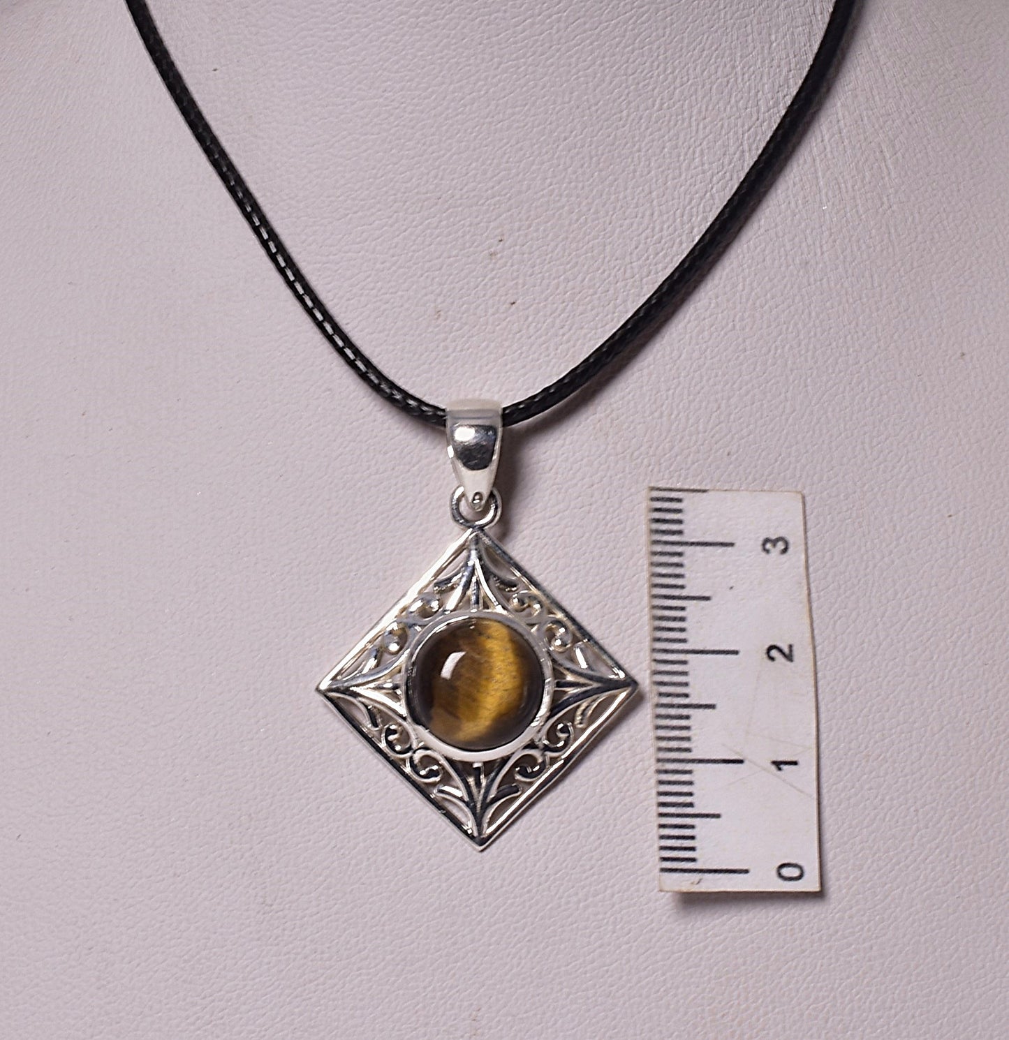 TIGER EYE CRYSTAL PENDANT set in STERLING SILVER J221