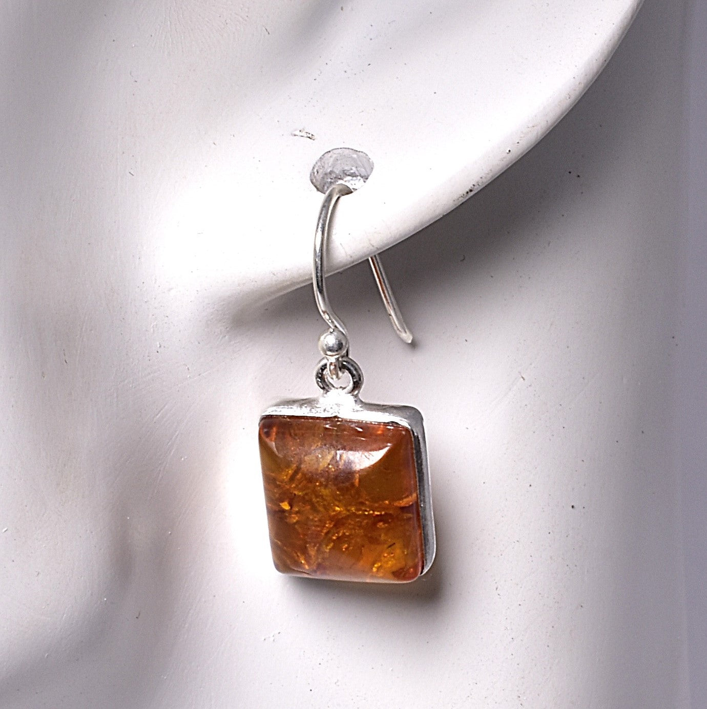 AMBER DROP EARRINGS J138