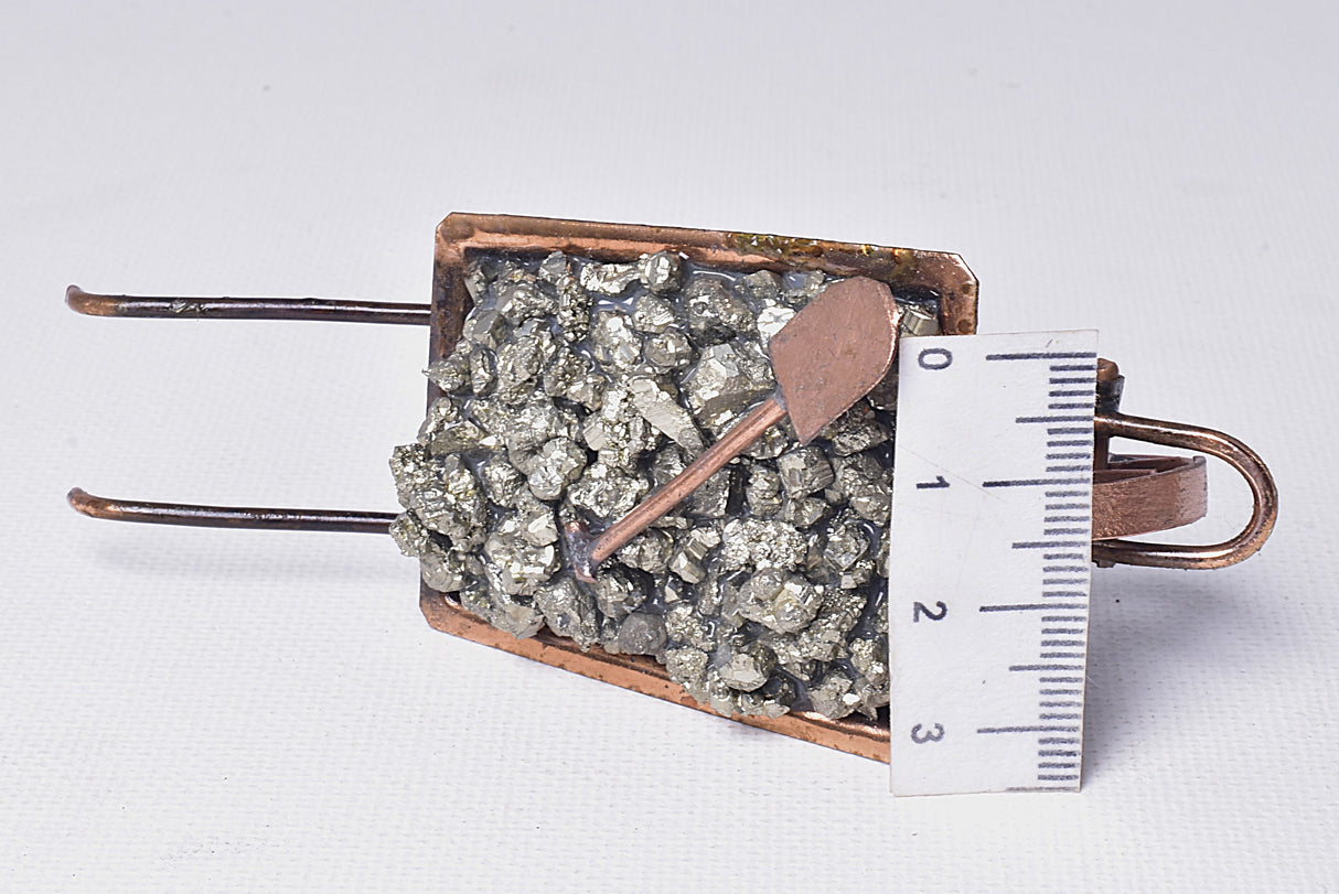 PYRITE WHEELBARROW P519