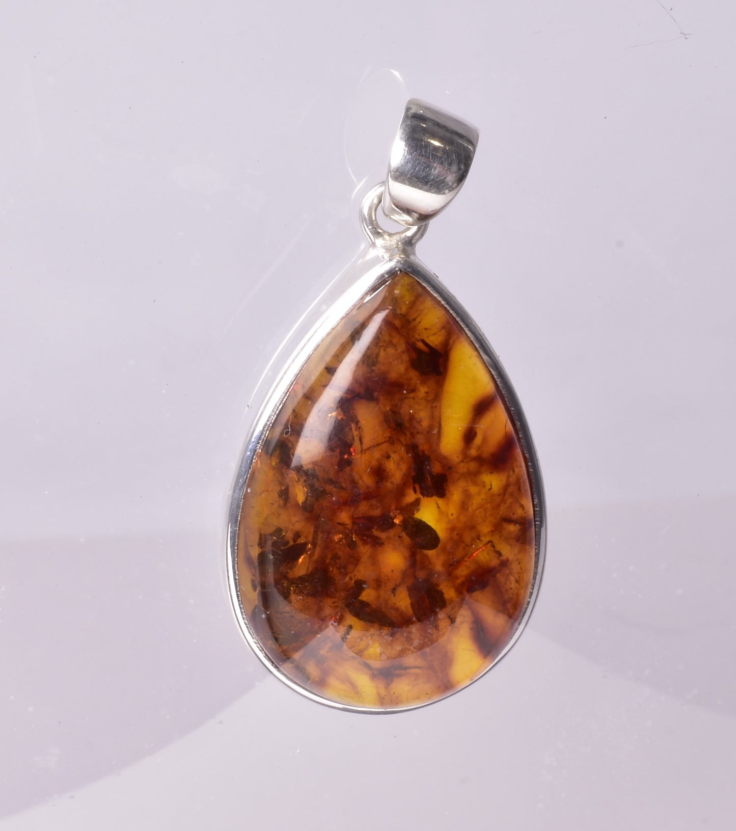 AMBER PENDANT set in STERLING SILVER J106