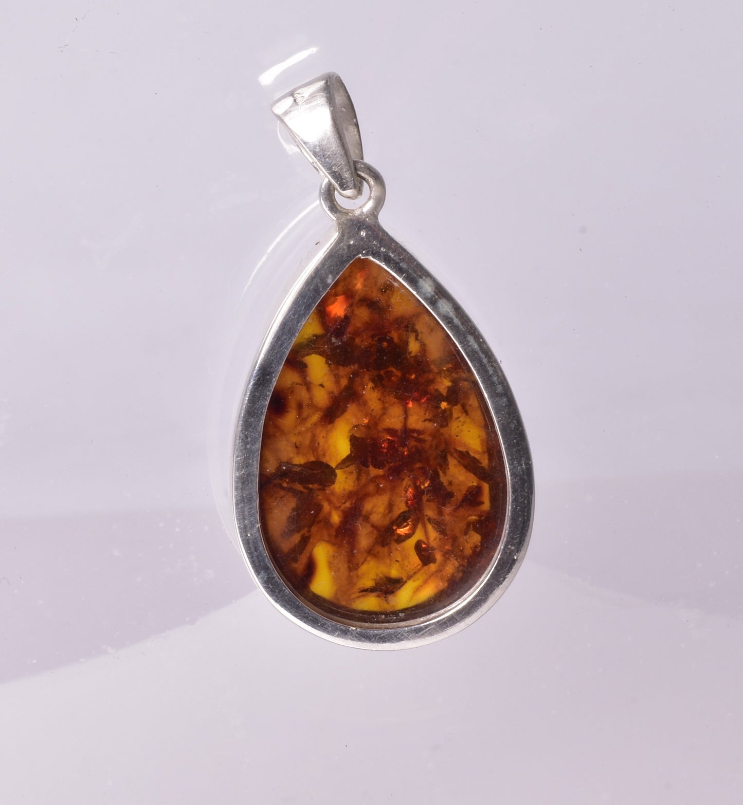 AMBER PENDANT set in STERLING SILVER J106