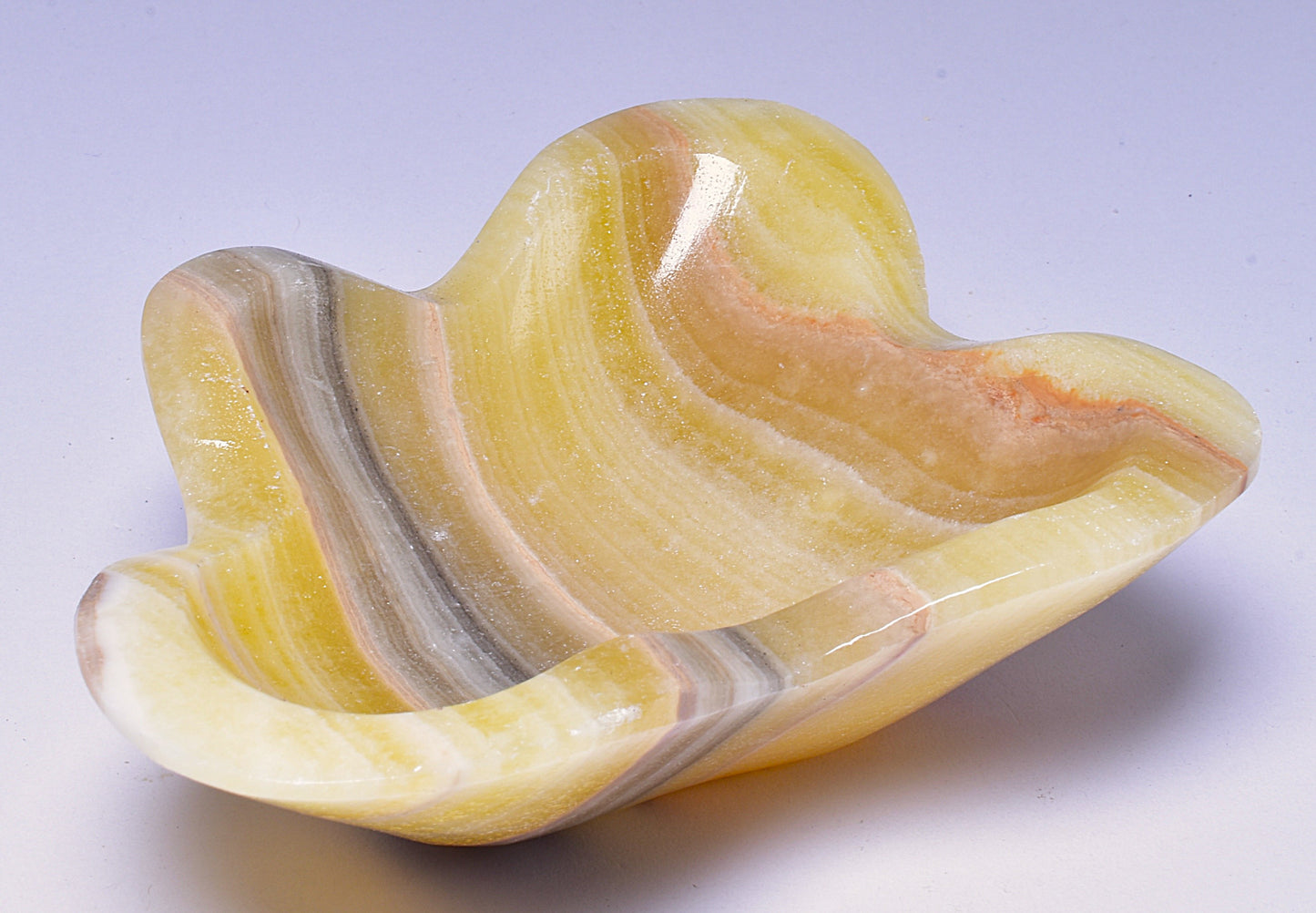 ARAGONITE DISH CARVING 9CM P2046