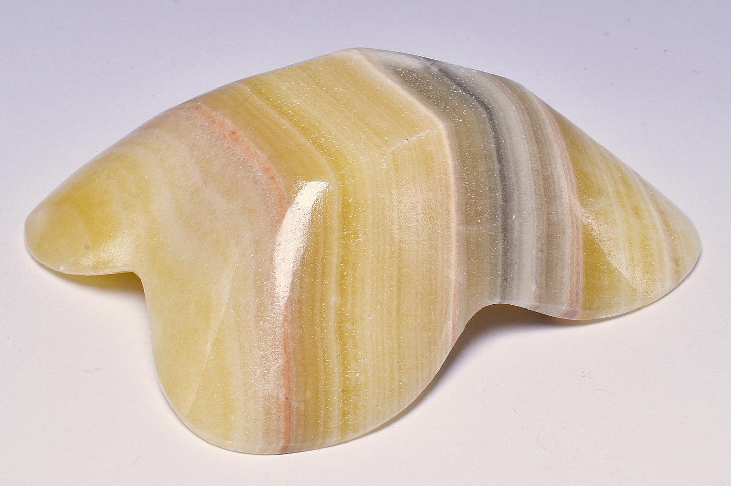 ARAGONITE DISH CARVING 9CM P2046