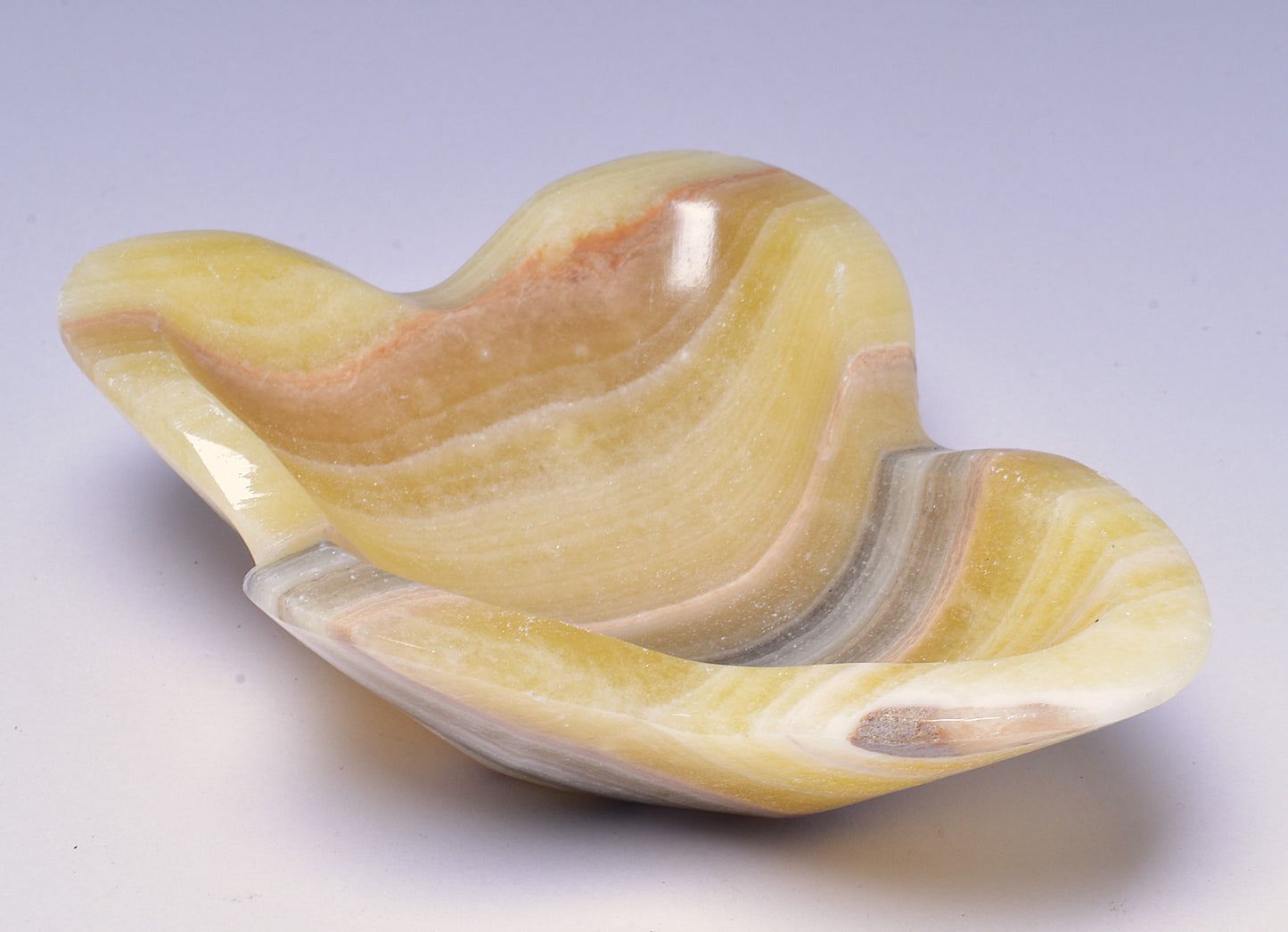 ARAGONITE DISH CARVING 9CM P2046