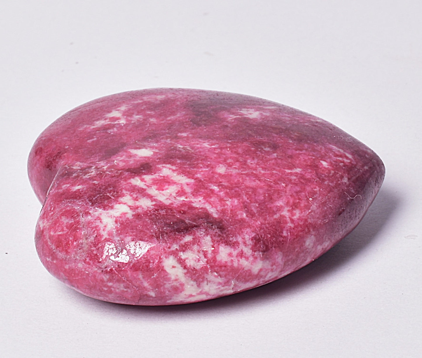 THULITE CRYSTAL HEART CARVING P2068