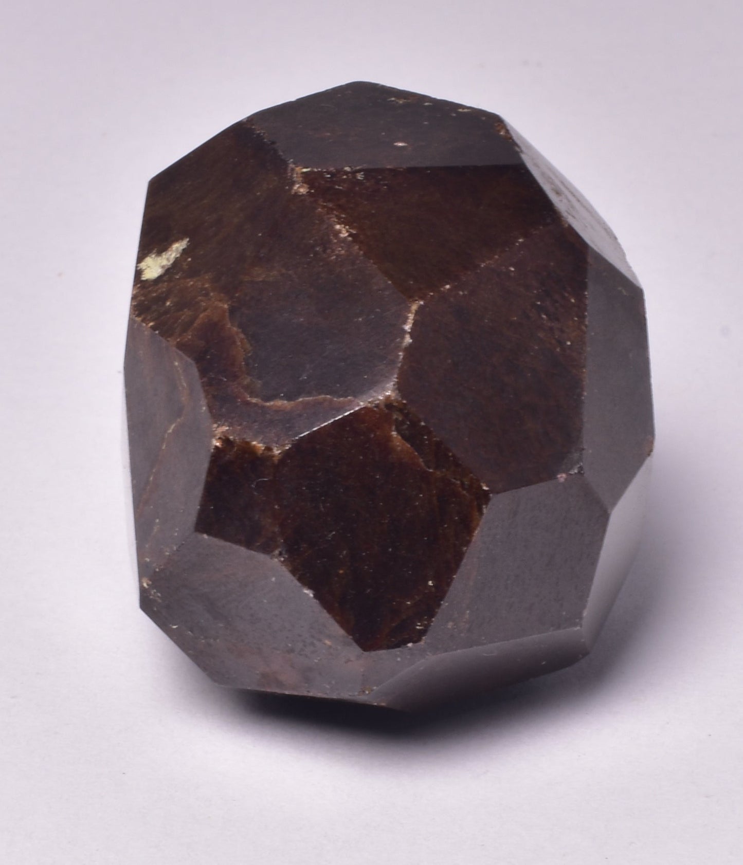 GARNET in NATURAL FORM FROM INDIA P2062