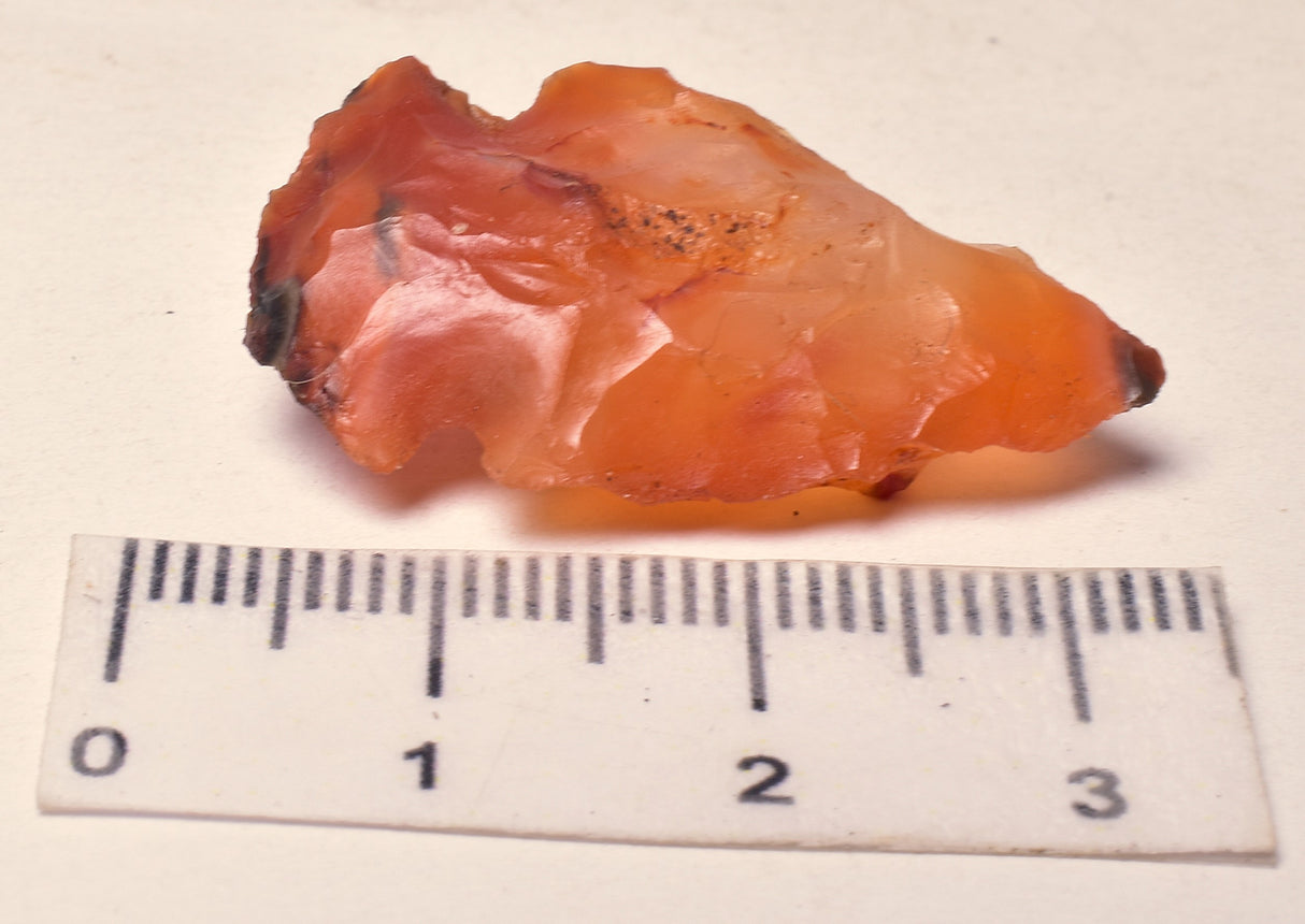 CARNELIAN POLISHED ARROW HEAD P39