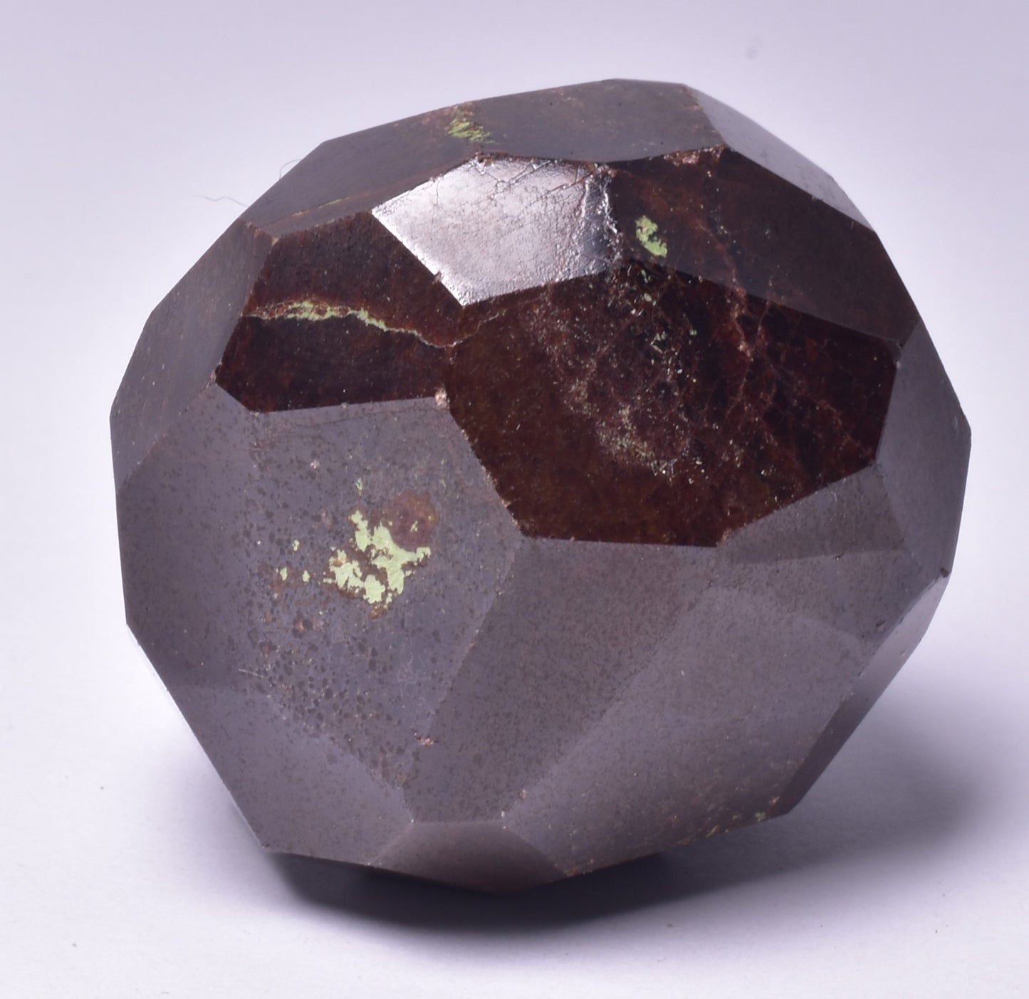 GARNET in NATURAL FORM FROM INDIA P2071