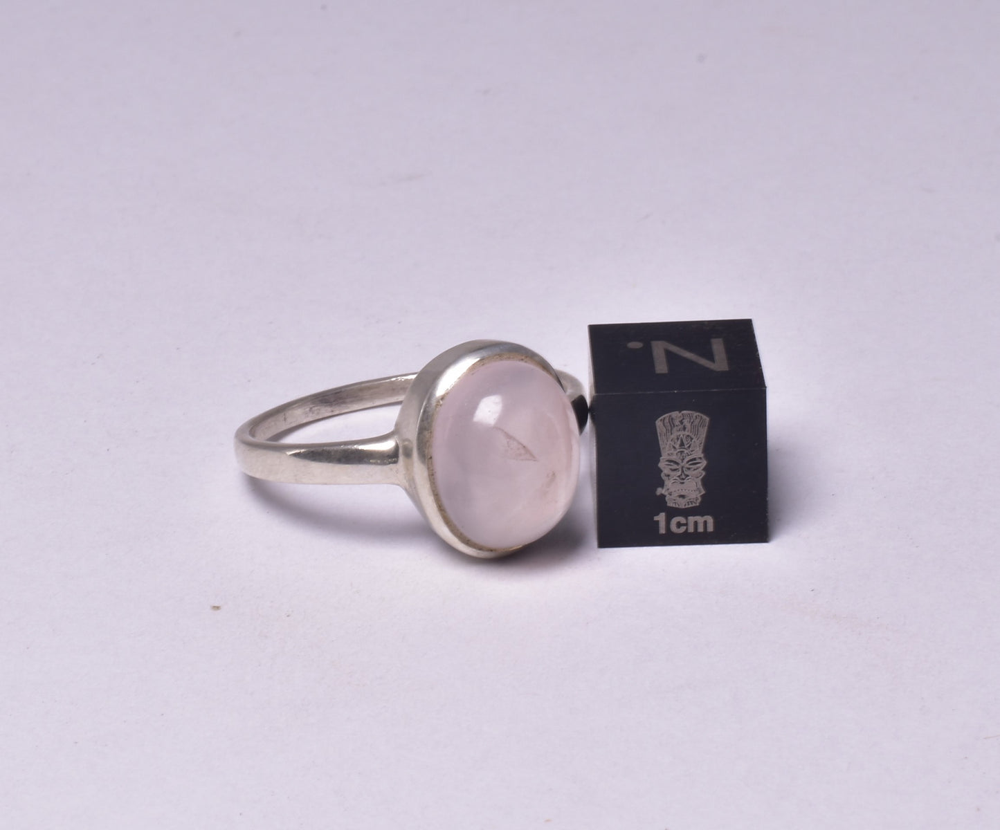 ROSE QUARTZ RING set in STERLING SILVER, S/9.5 J194