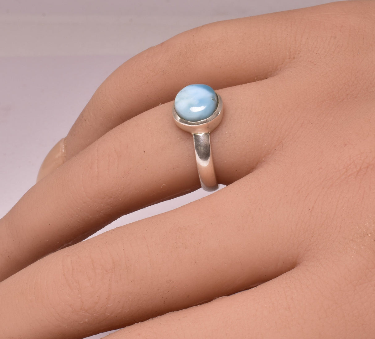 LARIMAR RING set in STERLING SILVER, SIZE M/6.5 J202
