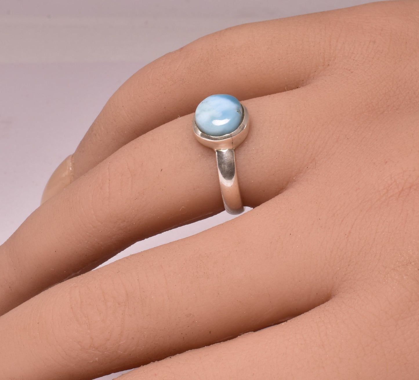 LARIMAR RING set in STERLING SILVER, SIZE M/6.5 J202