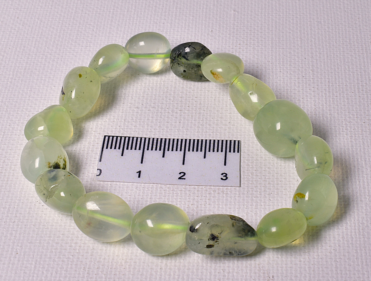 PREHNITE TUMBLE STONE BRACELET 7 CM J44