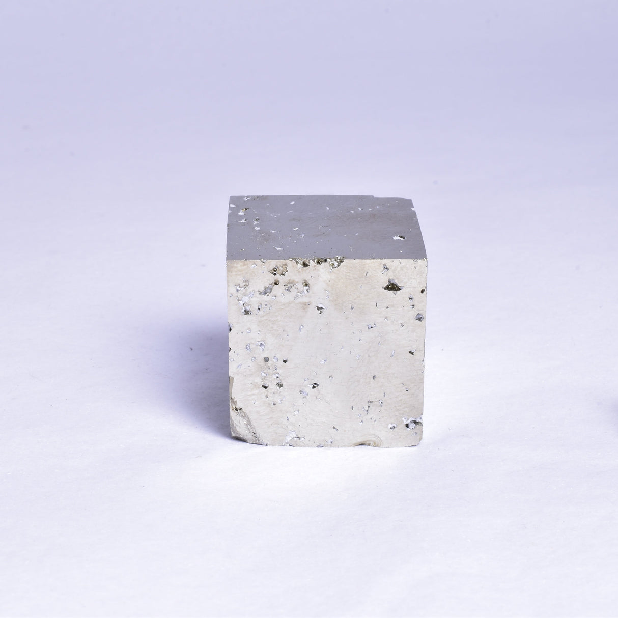 PYRITE CUBE, LA RIOJA, SPAIN M95