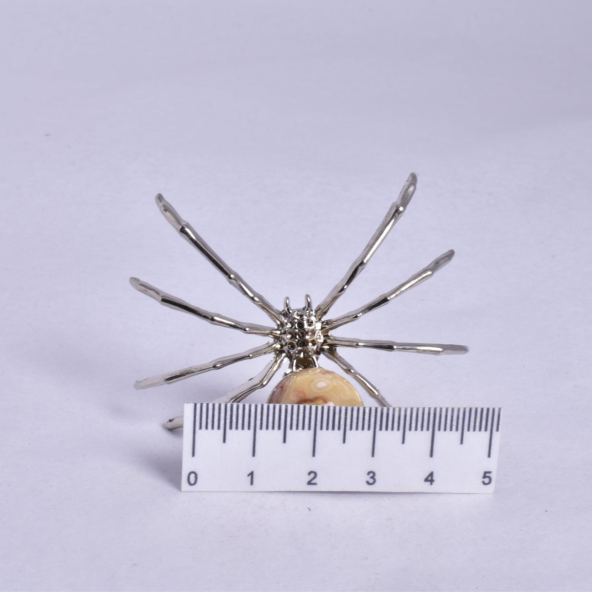 AGATE SPHERE ON METAL SPIDER P370
