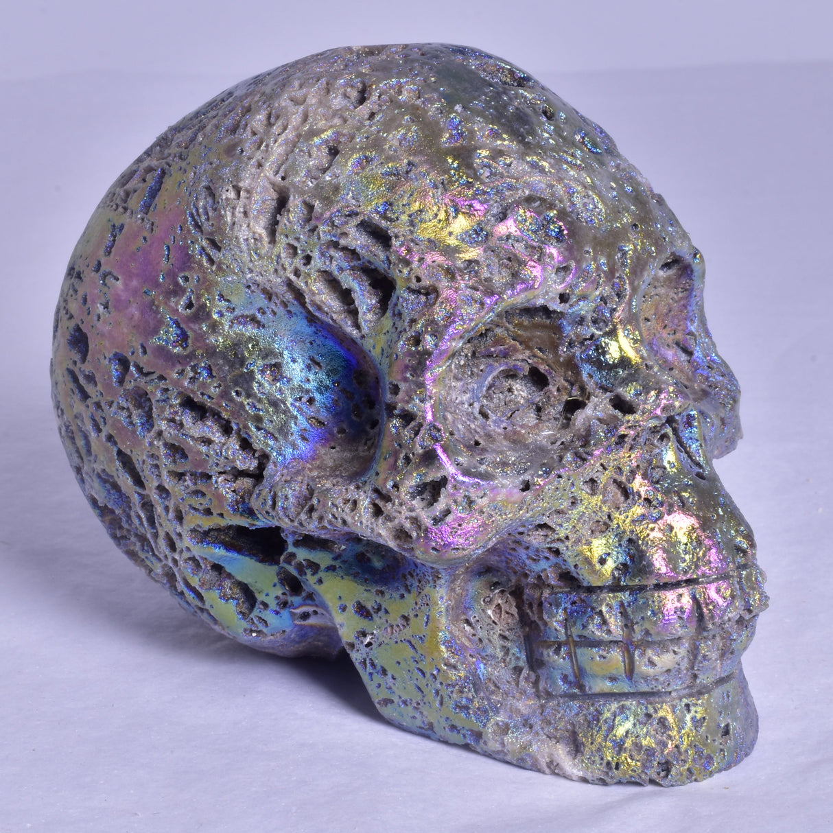 AURA SPHALERITE CARVED SKULL P672