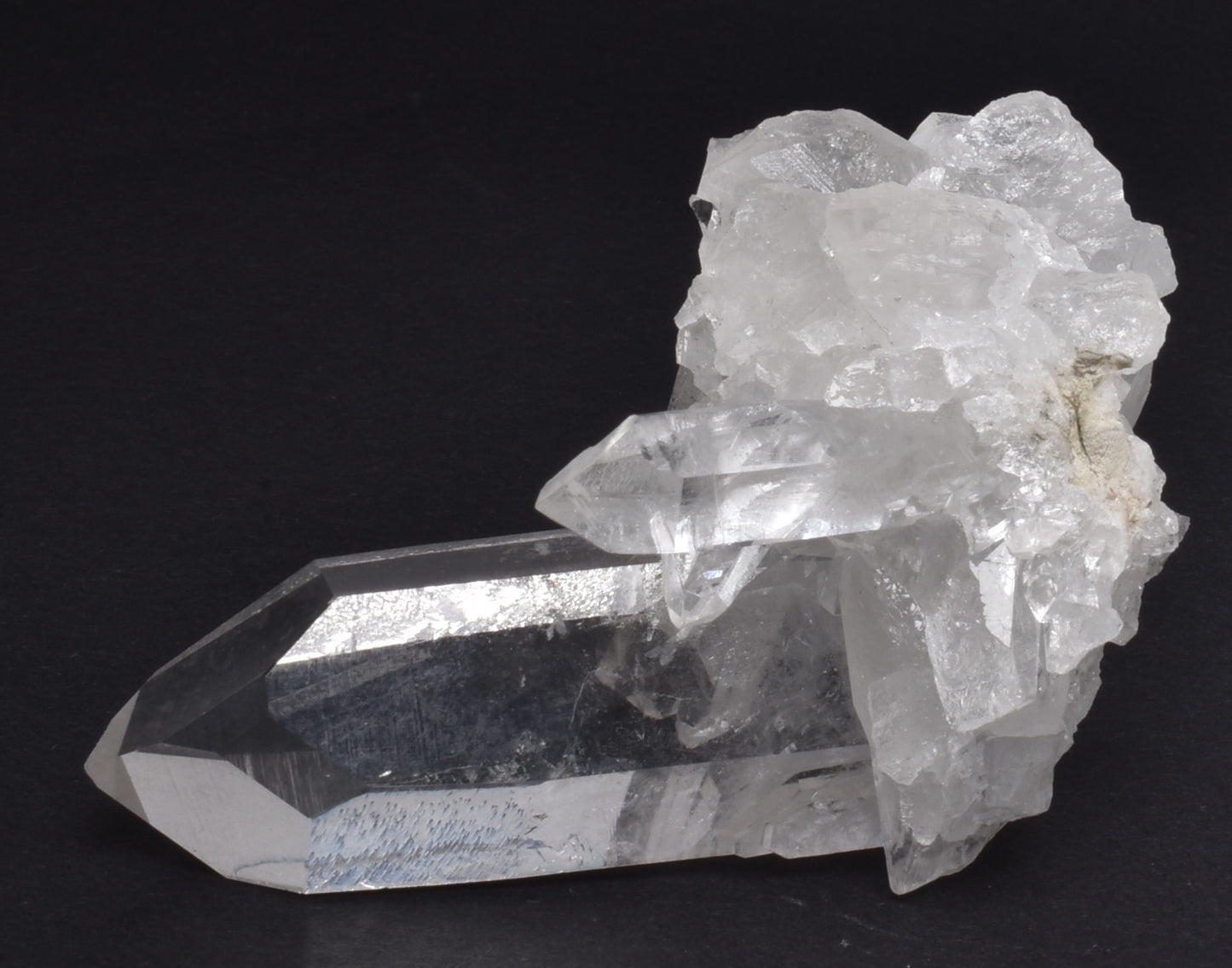CLEAR QUARTZ CLUSTER of POINTS P588