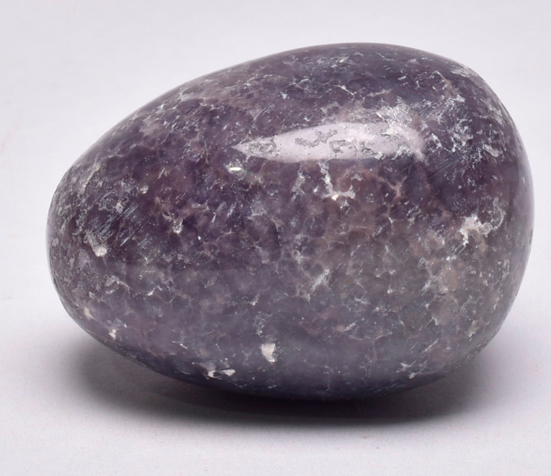 GRAPE AGATE EGG P749