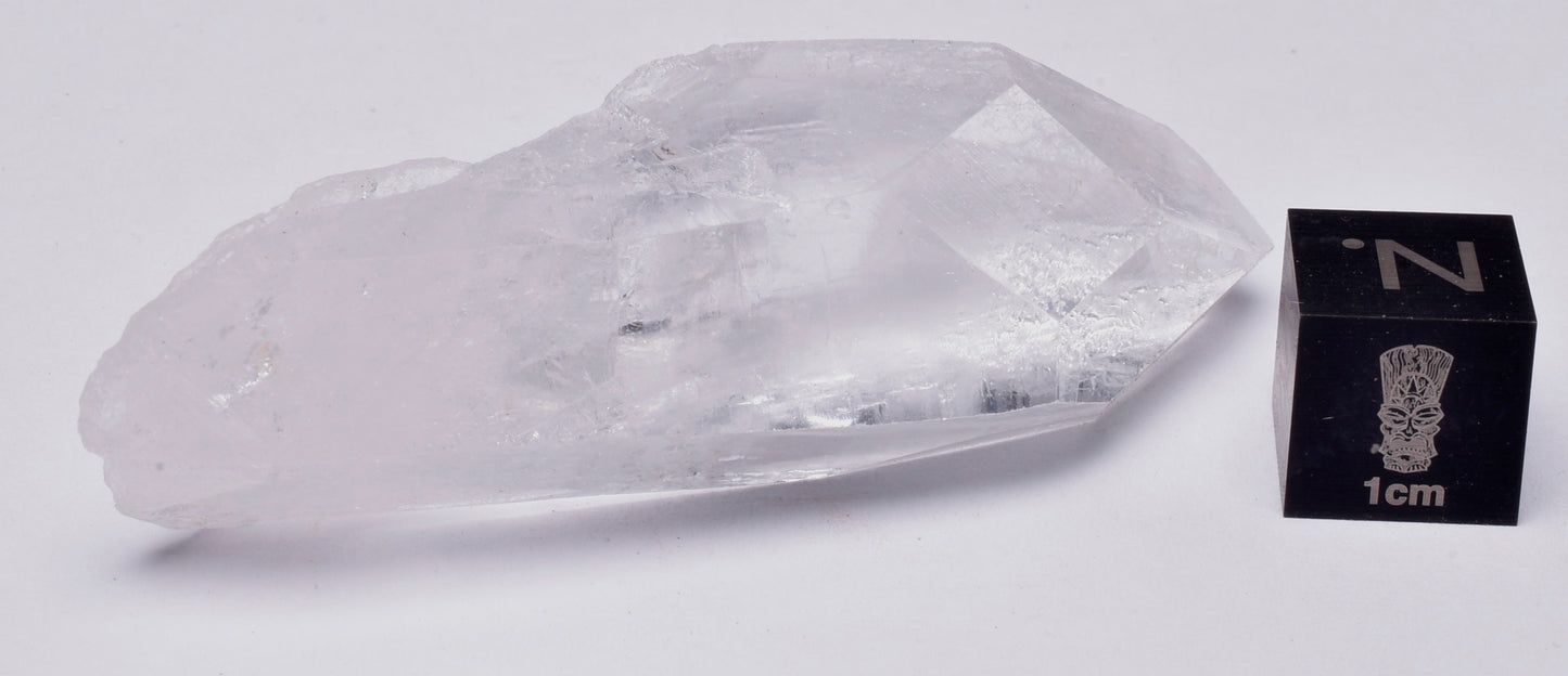 QUARTZ CRYSTAL POINT P733