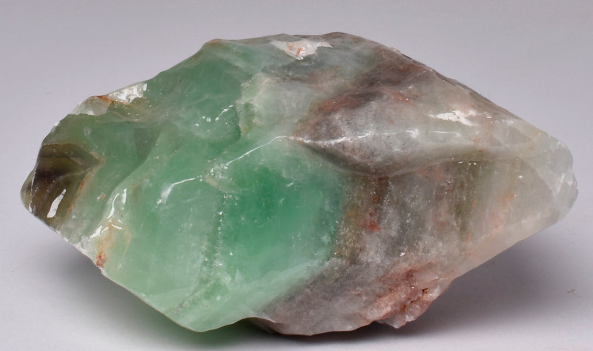 GREEN CALCITE CRYSTAL IN NATURAL FORM P35