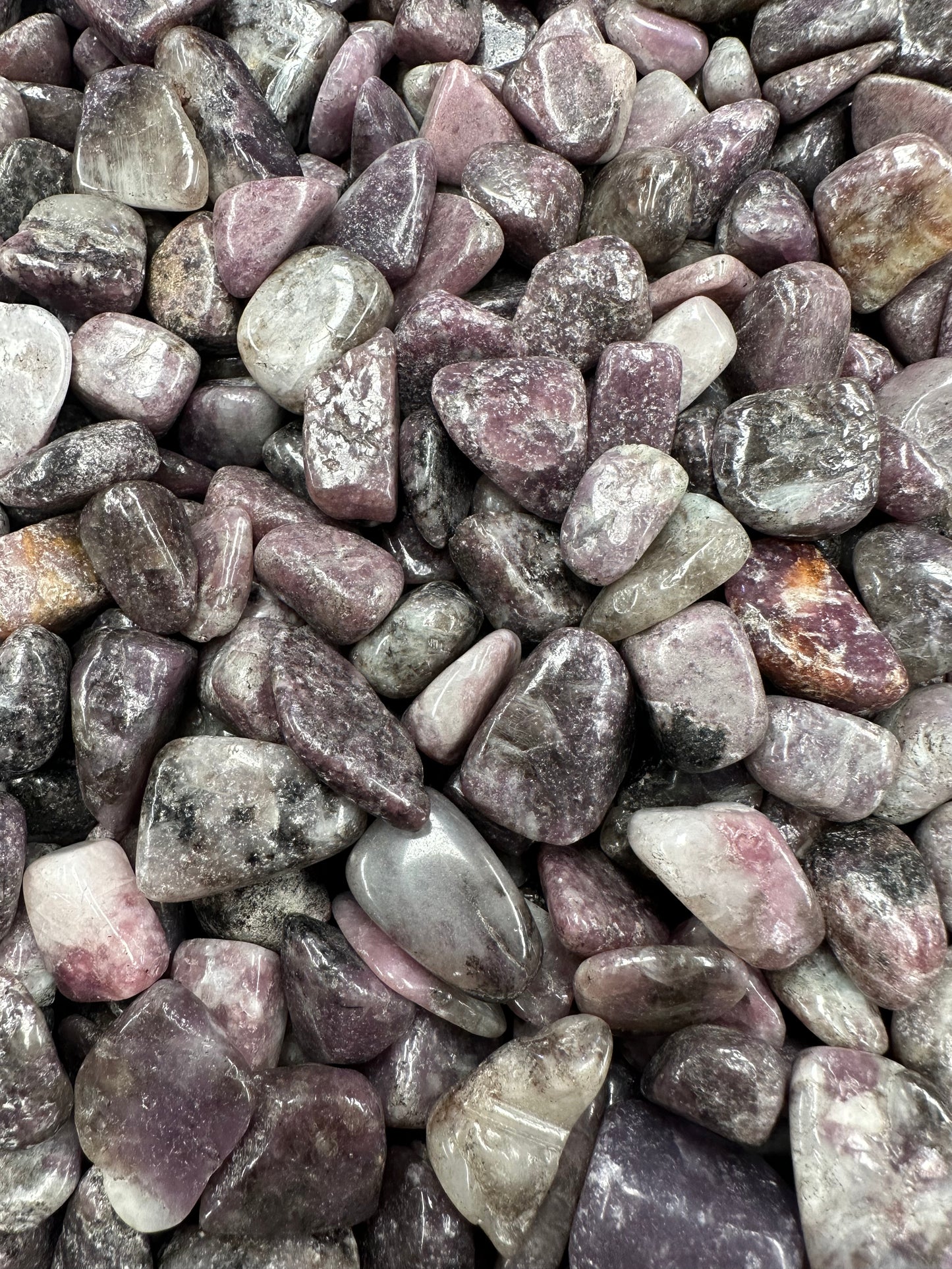LEPIDOLITE CRYSTAL TUMBLE T26