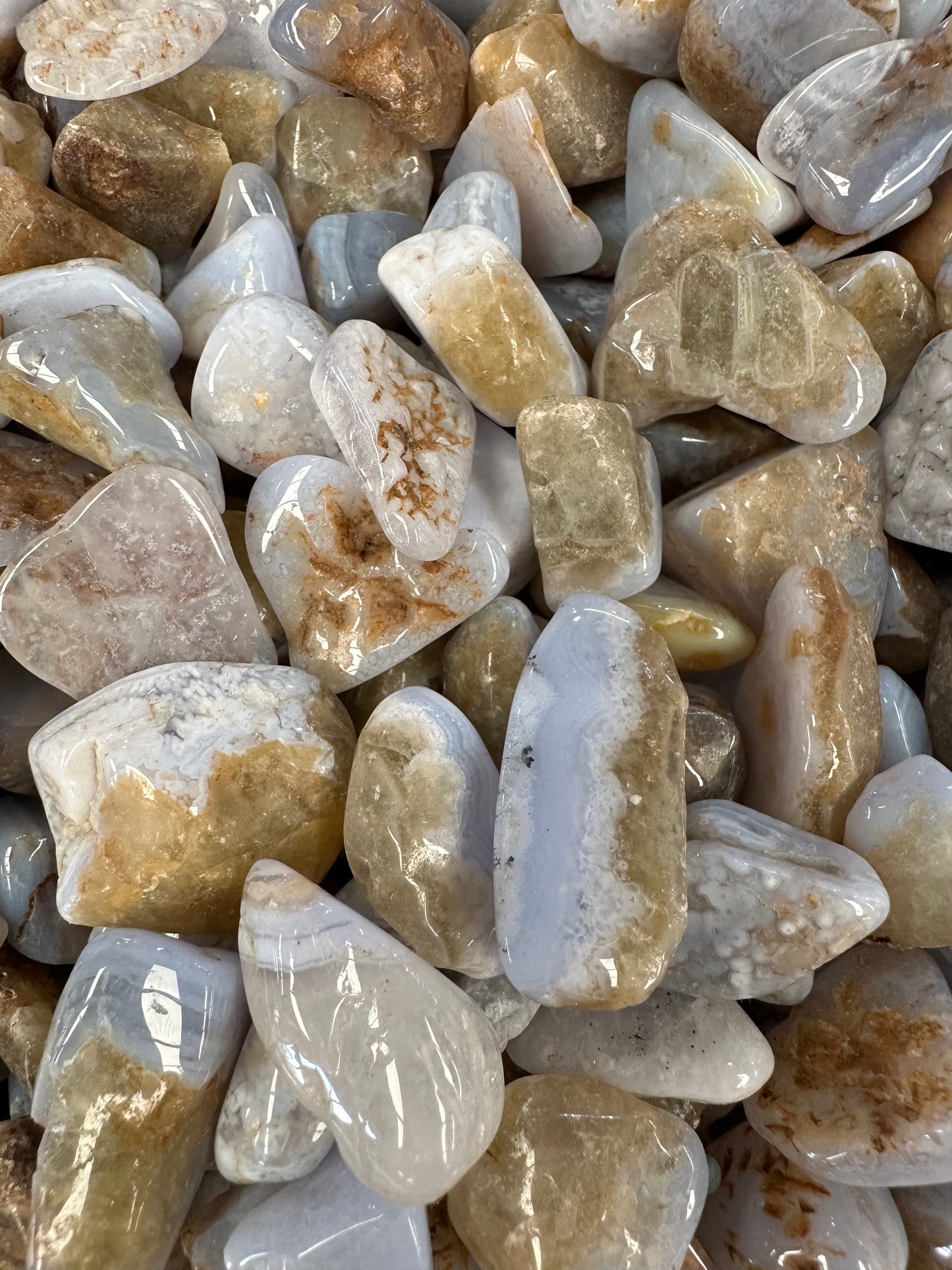 BLUE LACE AGATE TUMBLE T97