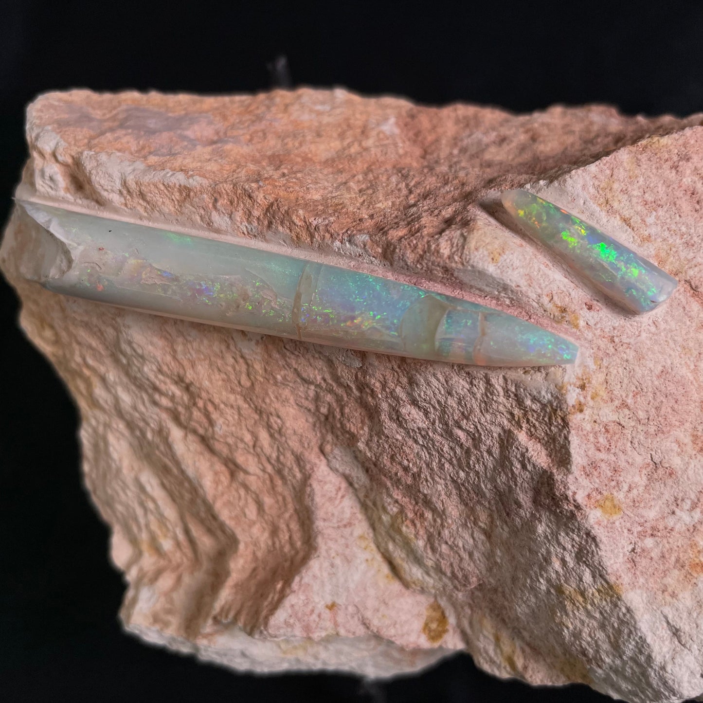 OPAL BELEMNITE FOSSILS IN MATRIX, Lower Cretaceous, Australia GOB009