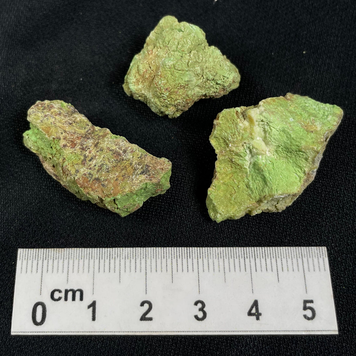 Gaspeite Rough from Australia (3 pieces) XRG003