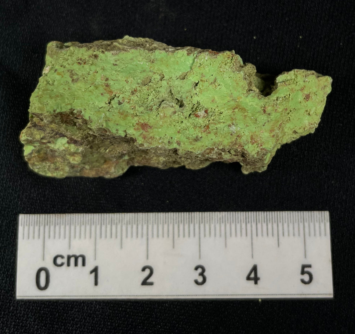 Gaspeite Rough from Australia XRG009