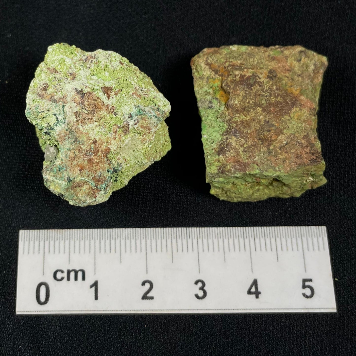 Gaspeite Rough from Australia (2 pieces) XRG010