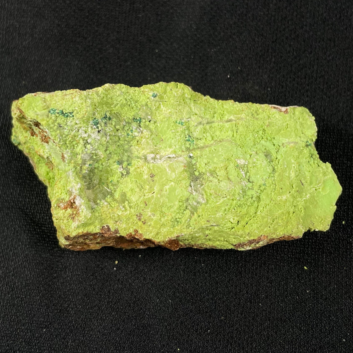 Gaspeite Rough from Australia XRG012