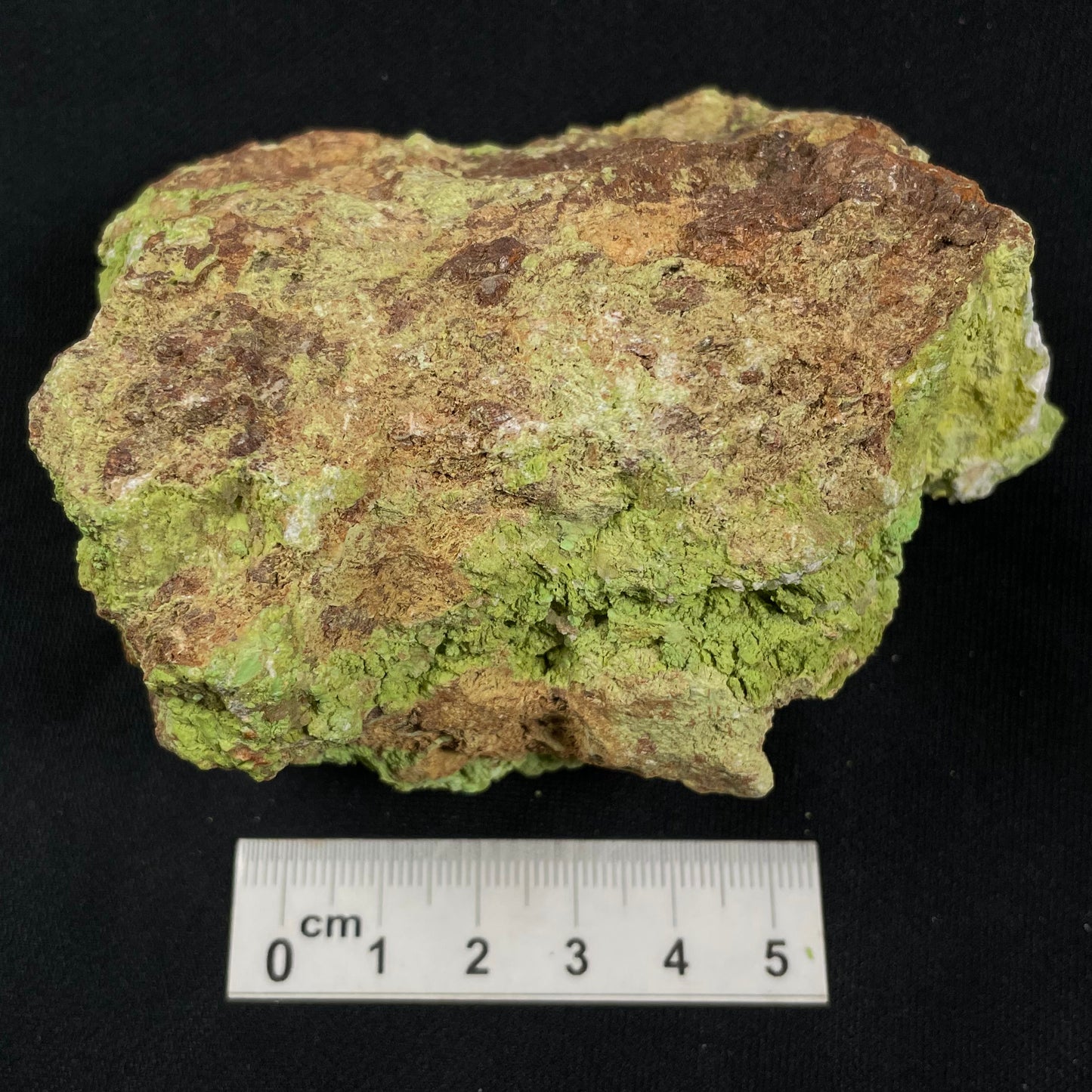 Gaspeite Rough from Australia XRG017
