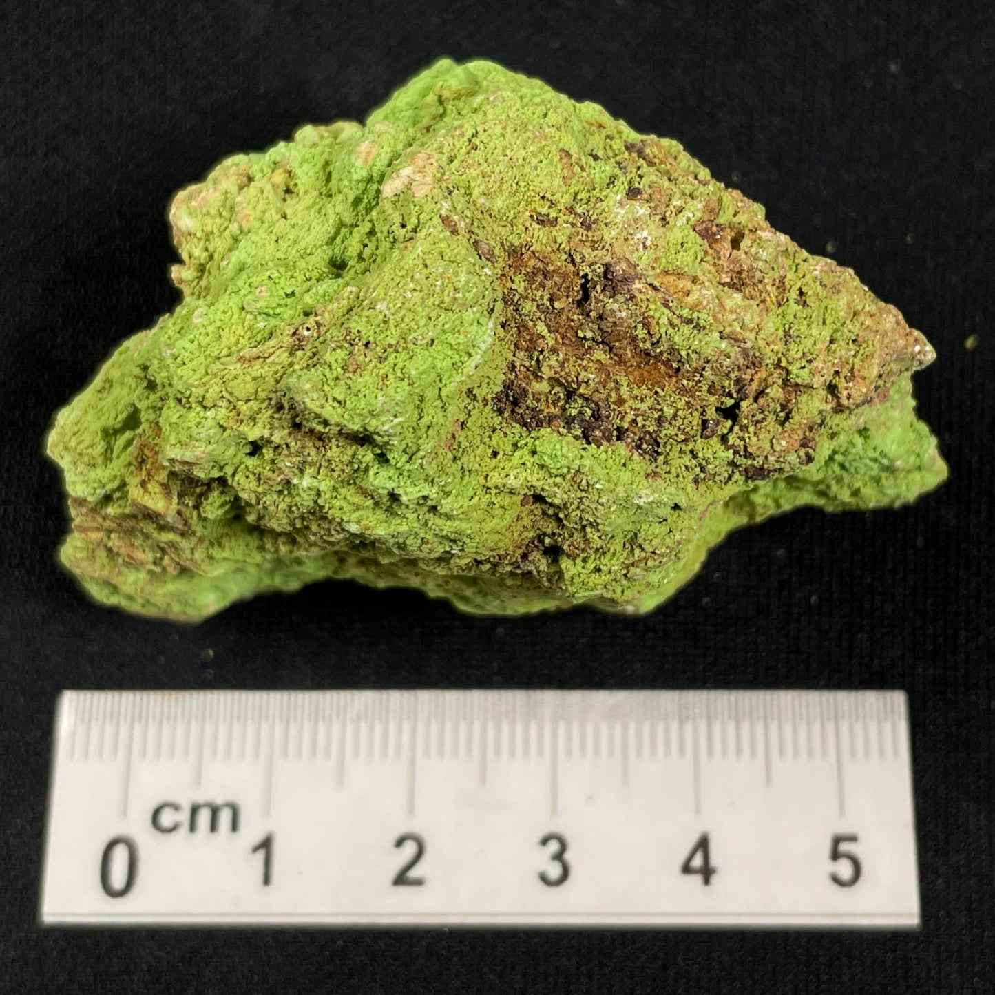 Gaspeite Rough from Australia XRG018