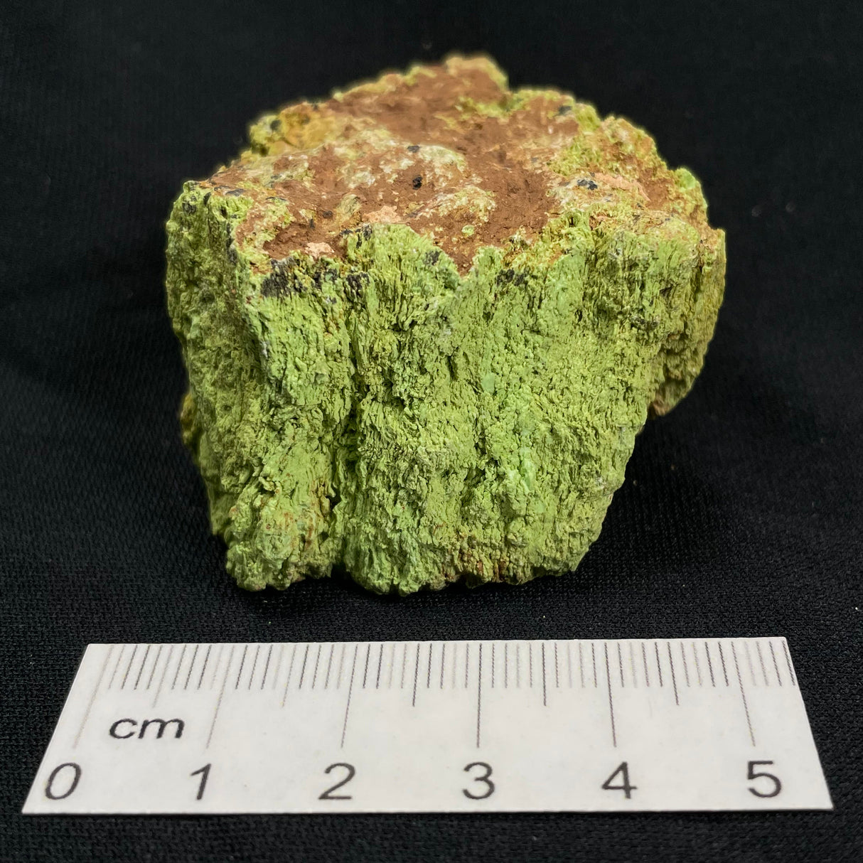 Gaspeite Rough from Australia XRG021