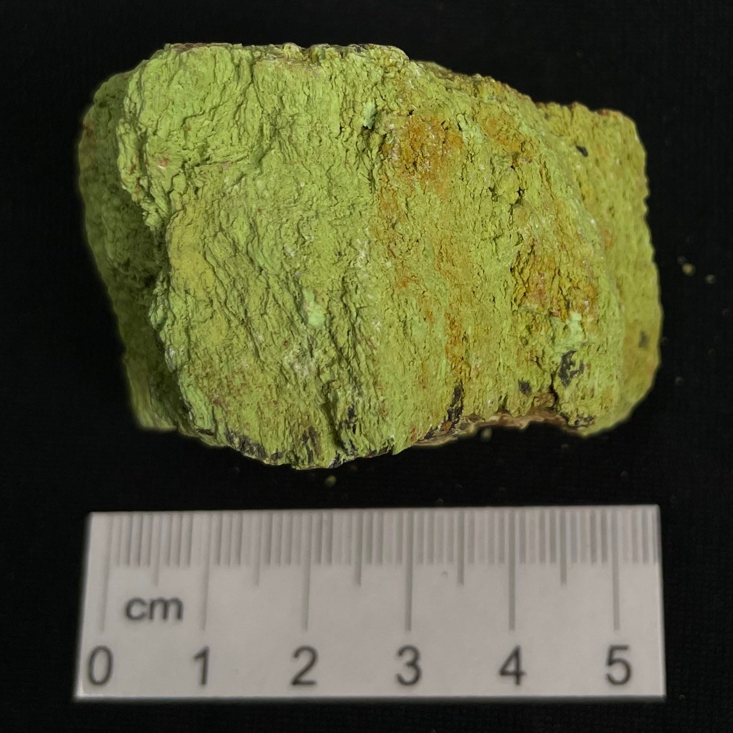 Gaspeite Rough from Australia XRG021