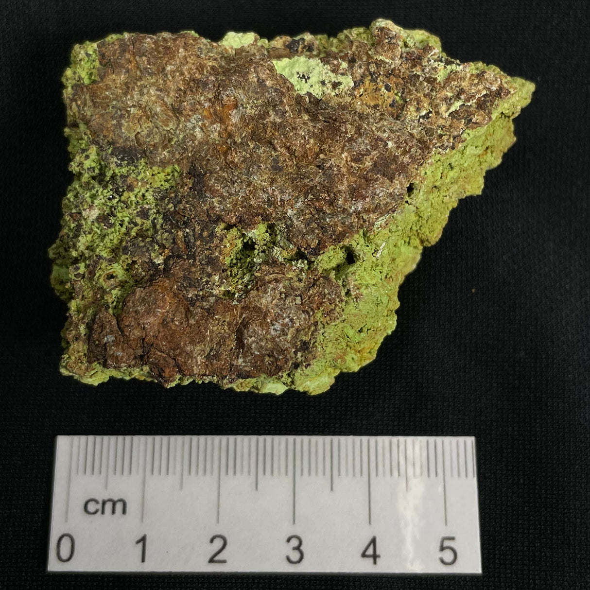 Gaspeite Rough from Australia XRG022