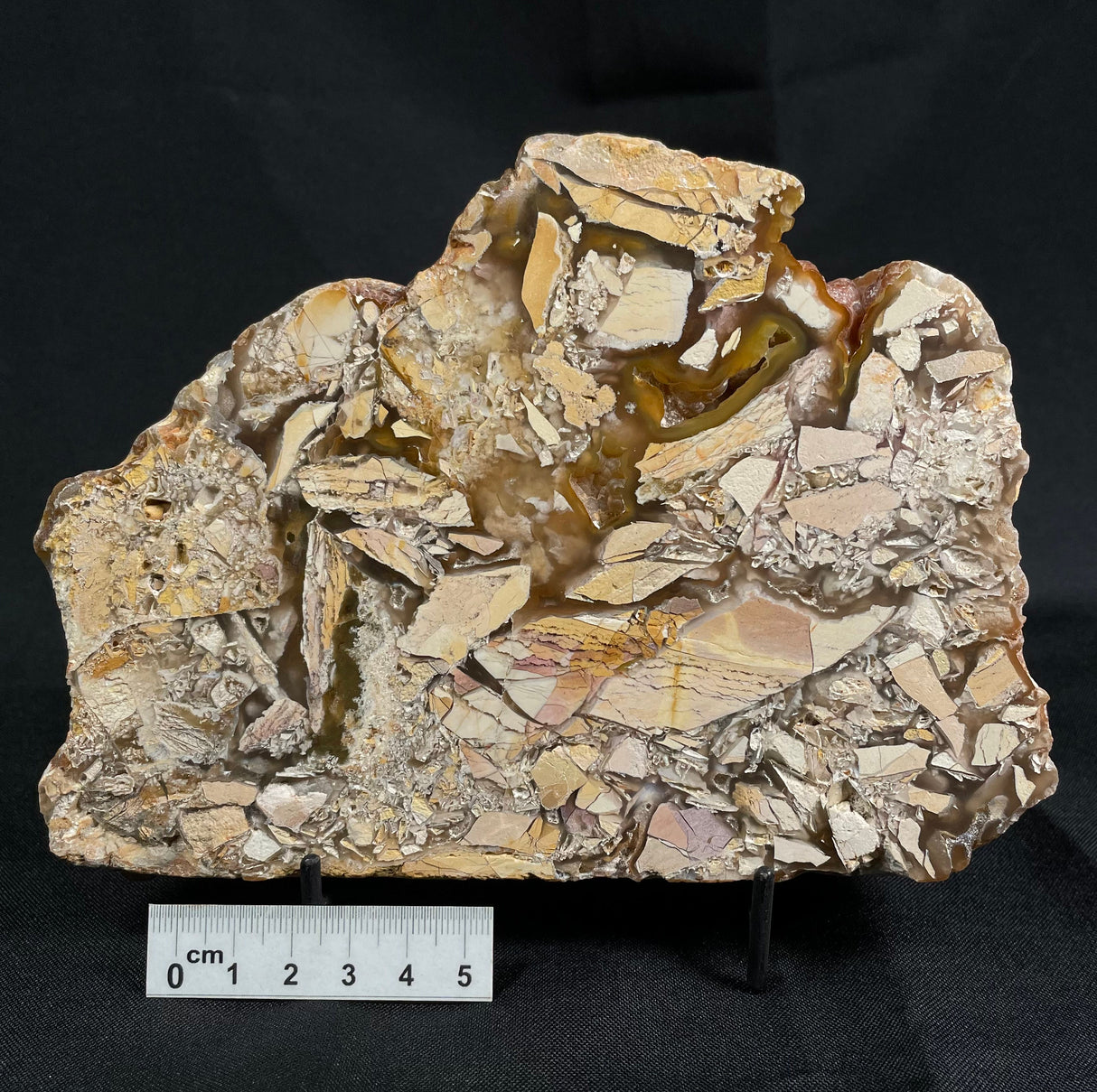 BRECCIATED MOOKAITE, Australia YSC001